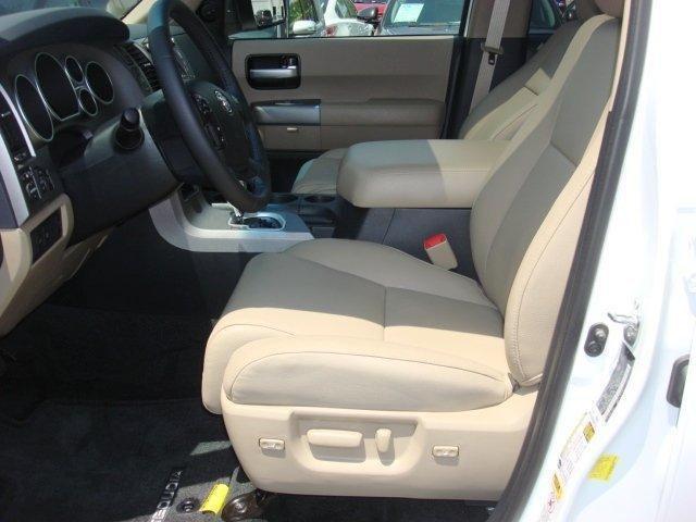 Interior.jpg