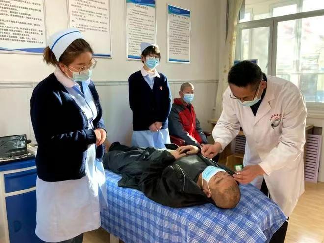 甘肃民勤康养基地医护康养服务图：Minqin_Medical_Care_Service.jpg