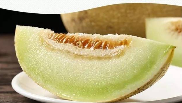 中国瓜王银蒂白兰瓜_跨境高端生鲜蜜瓜_China Melon King Silver Tip Bailan_Export Premium Fresh Melon_العربية：ملك شمام الصين بايلان فضي_فاكهة طازجة للتص_دير الفاخر-3.png