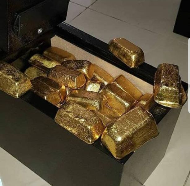 Gold Bar 4.jpeg