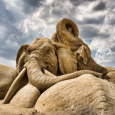awesome-sand-sculpture-(19).jpg